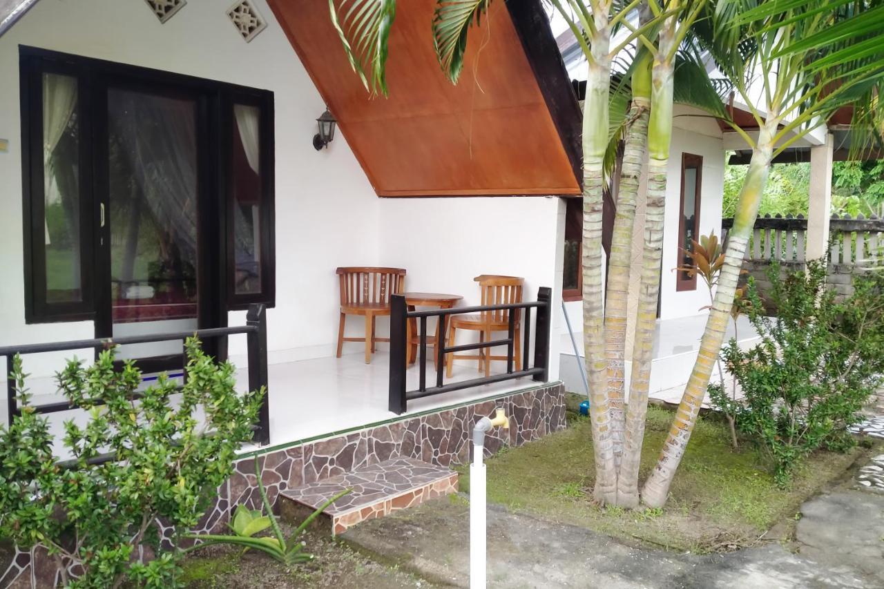 Coconut Gili Meno Hotel Luaran gambar