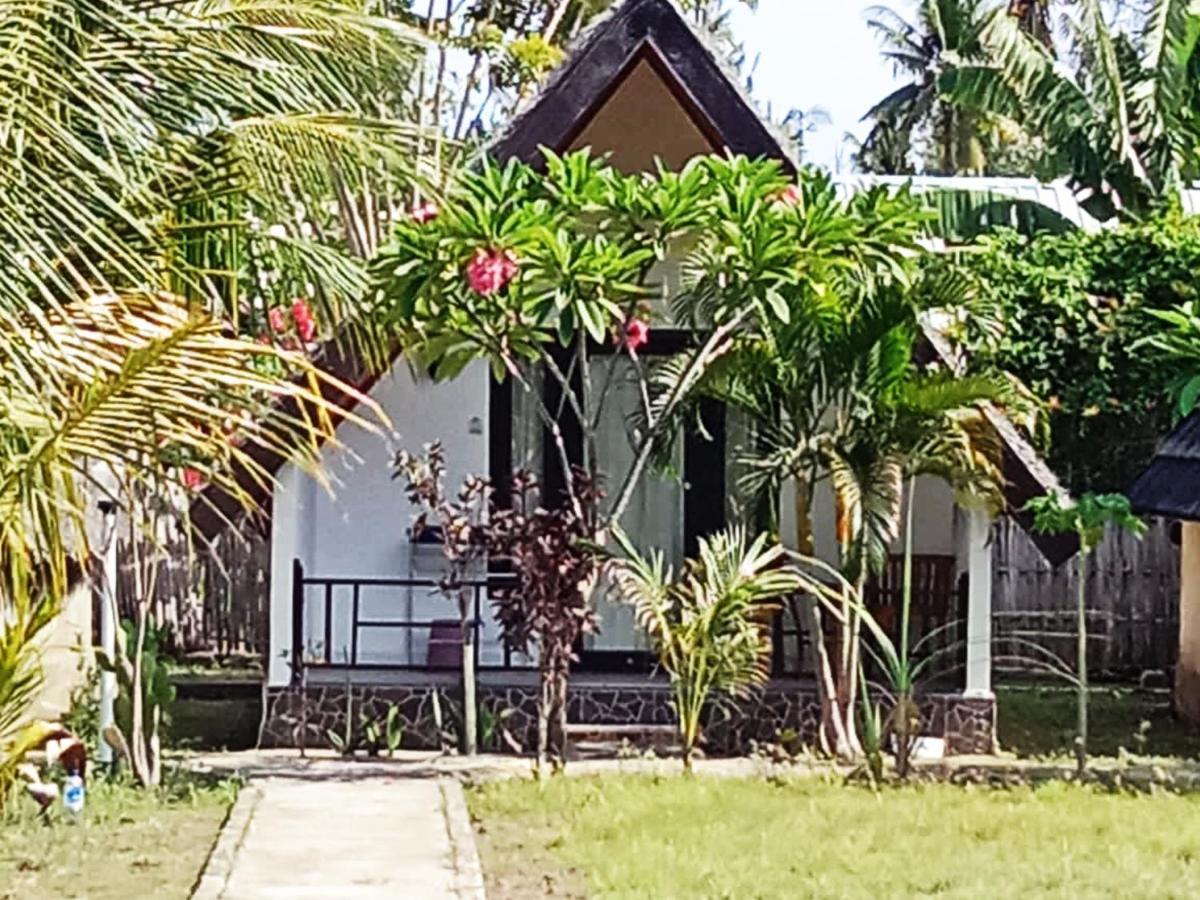Coconut Gili Meno Hotel Luaran gambar